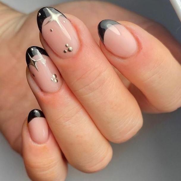 Cool Spooky Nails For Women