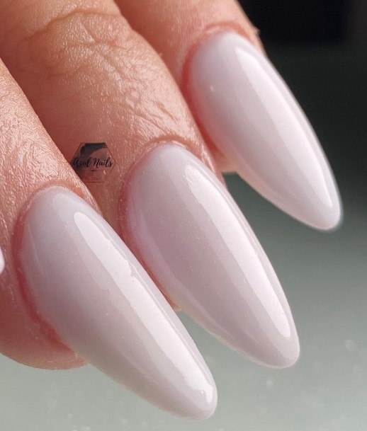 Cool White Almond Shaped Nails For Women