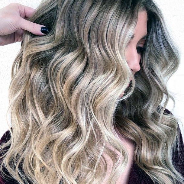 Coolest Females Blonde Ombre Hairstyles