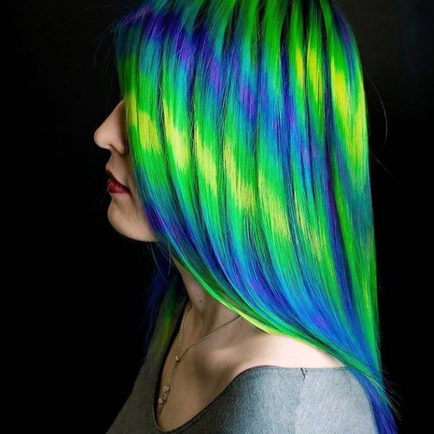 Coolest Females Blue Hairstyles