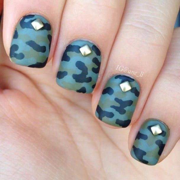 Coolest Females Camo Nail