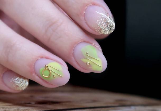 Coolest Females Green And Yellow Nail