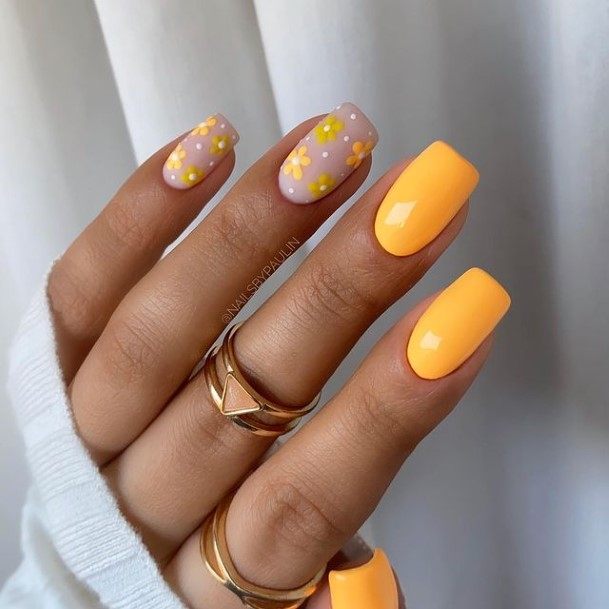 Coolest Females Short Yellow Nail