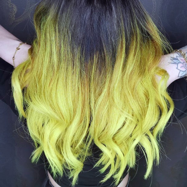 Coolest Females Yellow Hairstyles