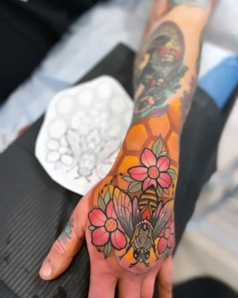 Coolest Womens Honeycomb Tattoos