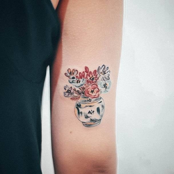 Coolest Womens Small Flower Tattoos