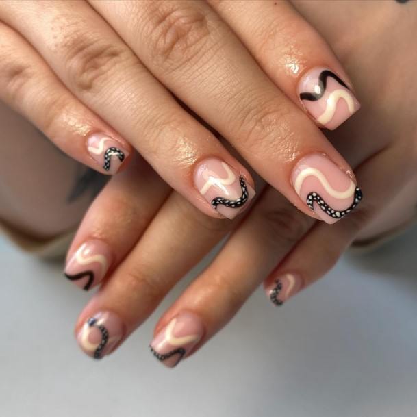 Coolest Womens Snake Nails