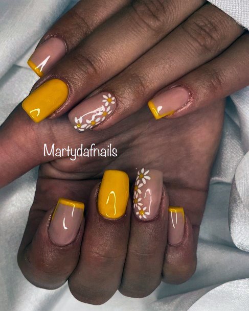 Coolest Womens Yellow Summer Nails