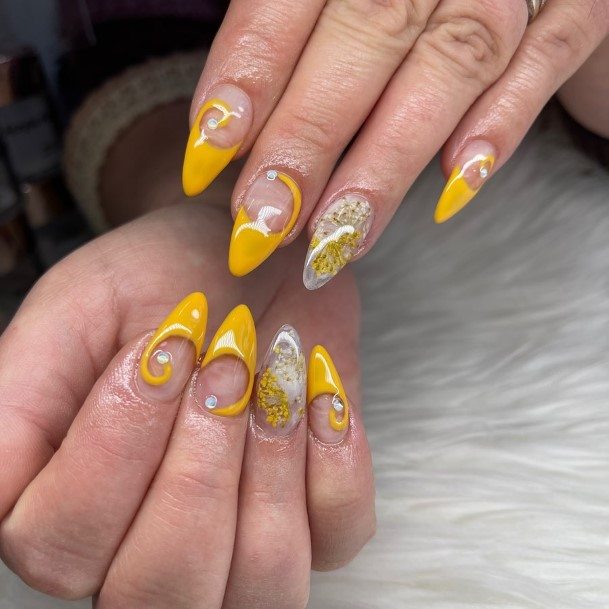 Coolest Womens Yellow With Diamonds Nails