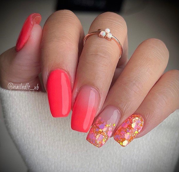 Coral Nails Feminine Ideas