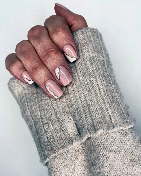 Cracked Wall White Gel Nails For Women