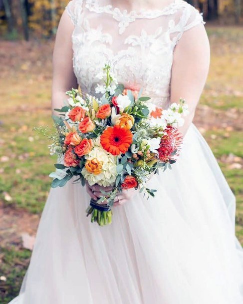 Cream And Bright Orange Bouquet Fall Wedding Ideas