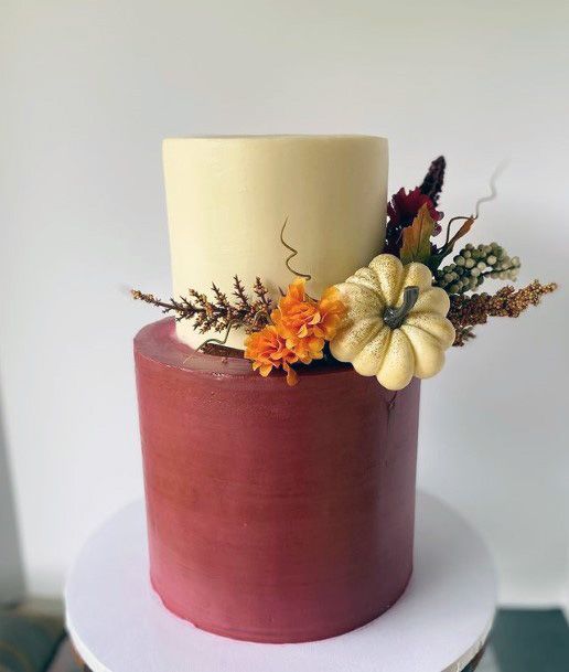 Cream And Ruby Fall Wedding Cakes Women