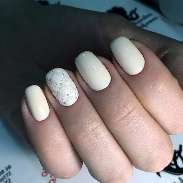 Creamy Pale Yellow Nails With Accent For Women