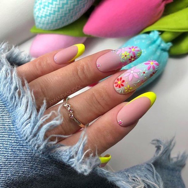 Creative Brilliant Nail Designs For Women