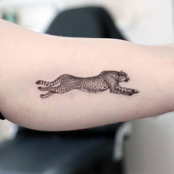 Creative Cheetah Tattoo Designs For Women