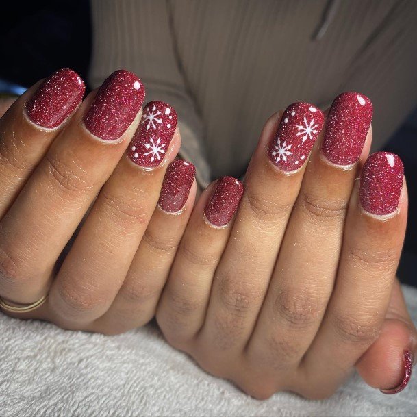 Creative Christmas Gel Nail Designs For Women