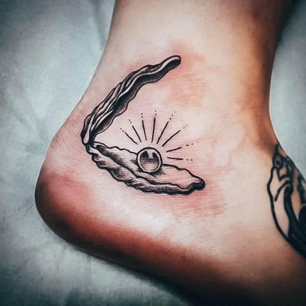 Creative Clam Tattoo Designs For Women