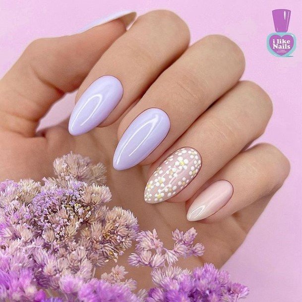 Creative Graceful Nail Designs For Women