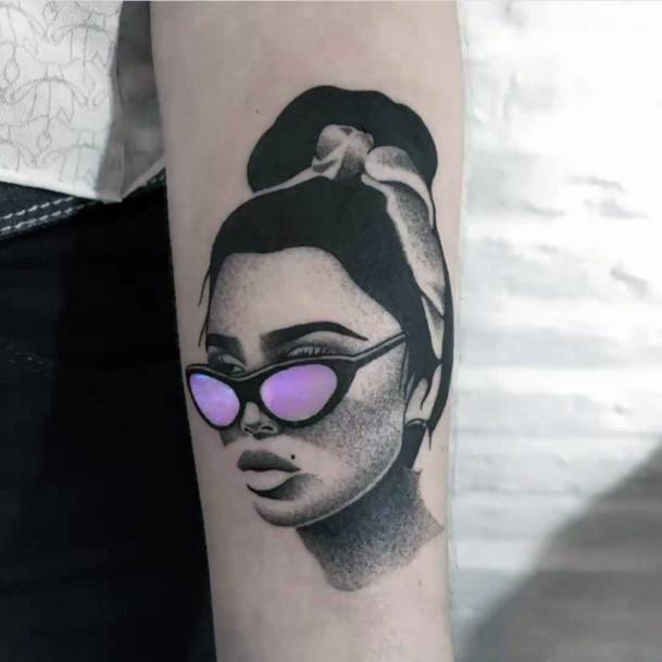 Creative Sunglasses Tattoo Designs For Women