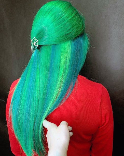 Creative Turquoise Hairstyles Ideas For Women