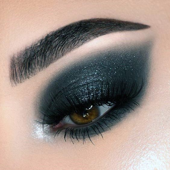 Crow Wings Black Colored Womens Eyeshadow