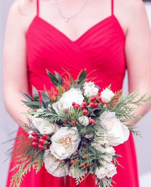 Crumpled White Flowers And Berries Christmas Wedding Flowers