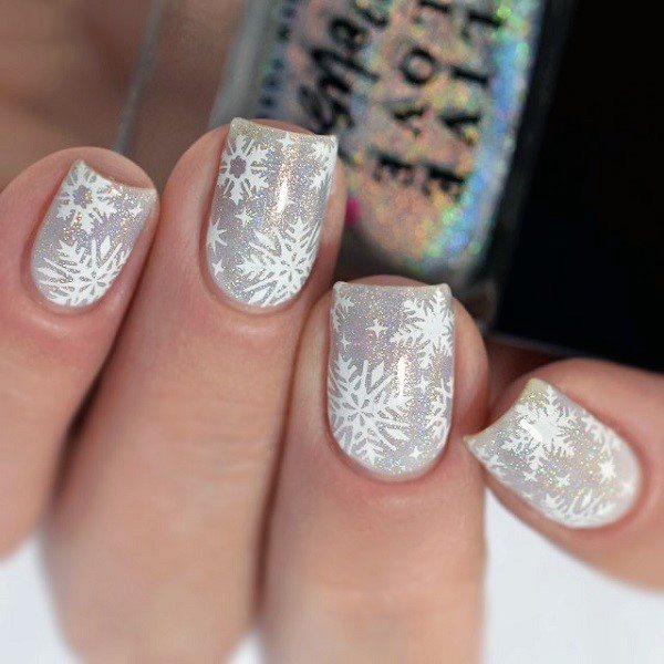 Crystalline Shiny White Snow Flake Design On Nails Women