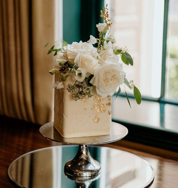 Cubical Beautiful Wedding Cake White Roses