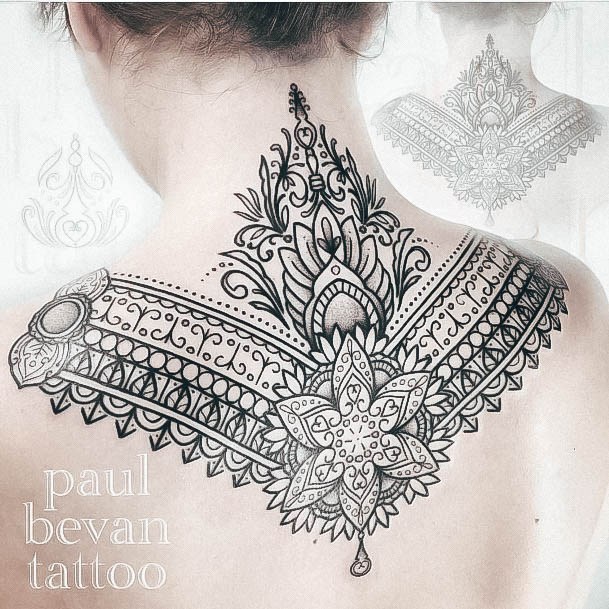 Cute Back Of Neck Tattoo Designs For Women