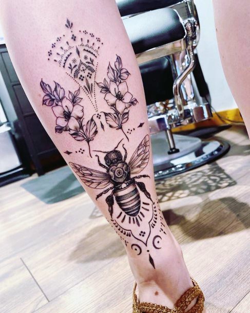 Cute Bee Tattoo Designs For Women