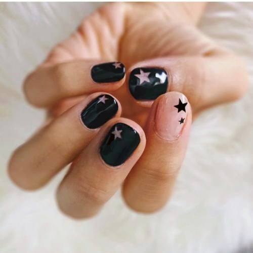 Cute Black And White Negative Space Star Art Nails