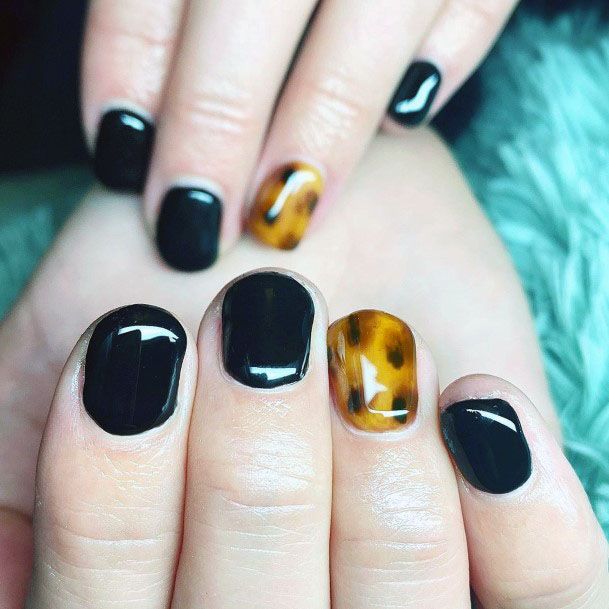 Cute Black And Yellow Gel Nail Design For Women