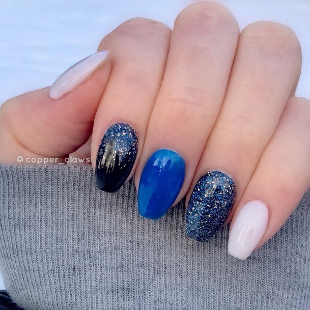 Cute Blue And Silver Nail Designs For Women