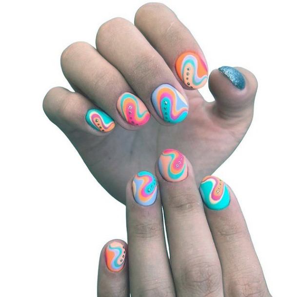 Cute Bright Summer Nail Designs For Women