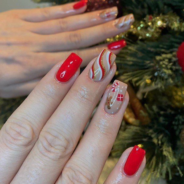 Cute Christmas Gel Nail Designs For Women