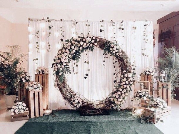 Cute Circle Arch White Floral Curtain Backdrop For Wedding Ideas