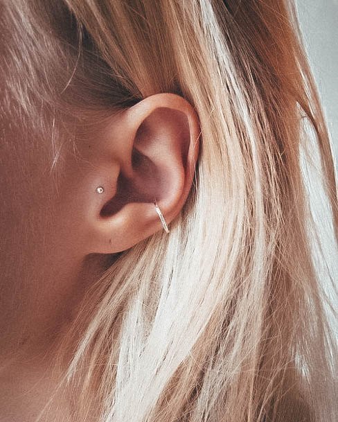 Cute Classy Conch And Tragus Ear Piercing Ideas For Girls