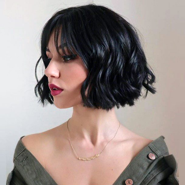 Cute Dark Short Bob Hairstyle Ideas With Fringe For Females