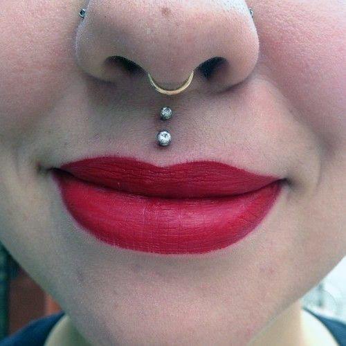 Cute Feminine Vertical Double Medusa Lip Septum And Nostril Face Piercing Ideas For Girls