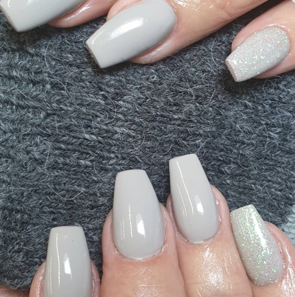 Cute Grey With Glitter Nail Designs For Women