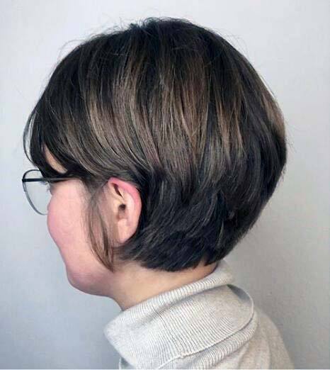 Cute Nice Woman With Glasses Short Brown Rounded Hairstyle Ideas