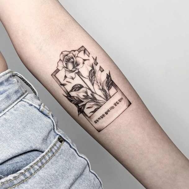 Cute Polaroid Tattoo Designs For Women