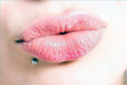 Cute Pretty Piercing Ideas For Girls Side Labret