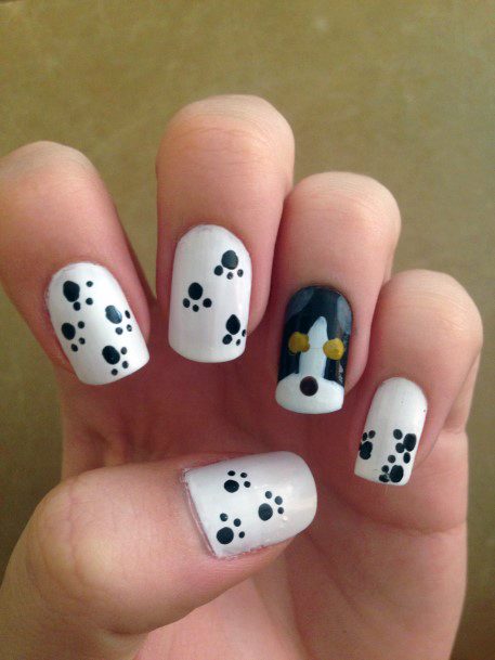 Cute Puppy Paw Print On Nails