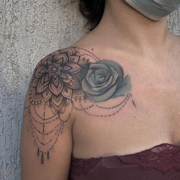 Cute Rose Shoulder Tattoo Designs For Women