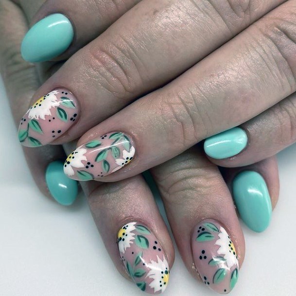 Cute Short Summer Nail Designs For Women