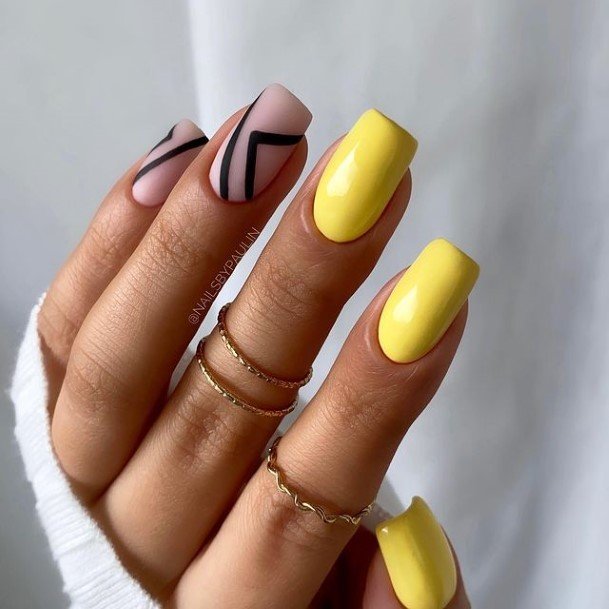 Cute Short Yellow Nail Designs For Women