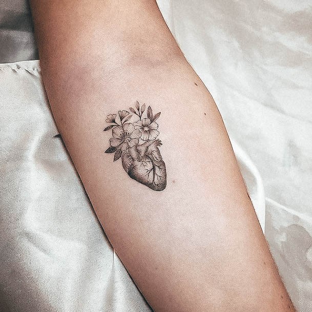 Cute Small Heart Tattoo Designs For Women