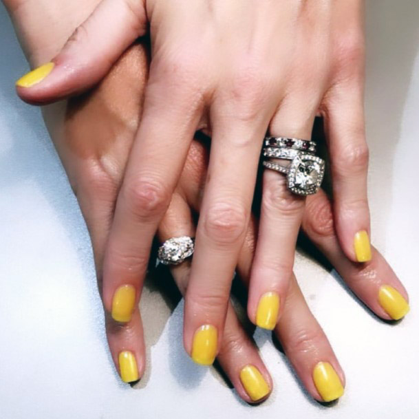 Cute Sunflower Yellow Colored Nails For Women